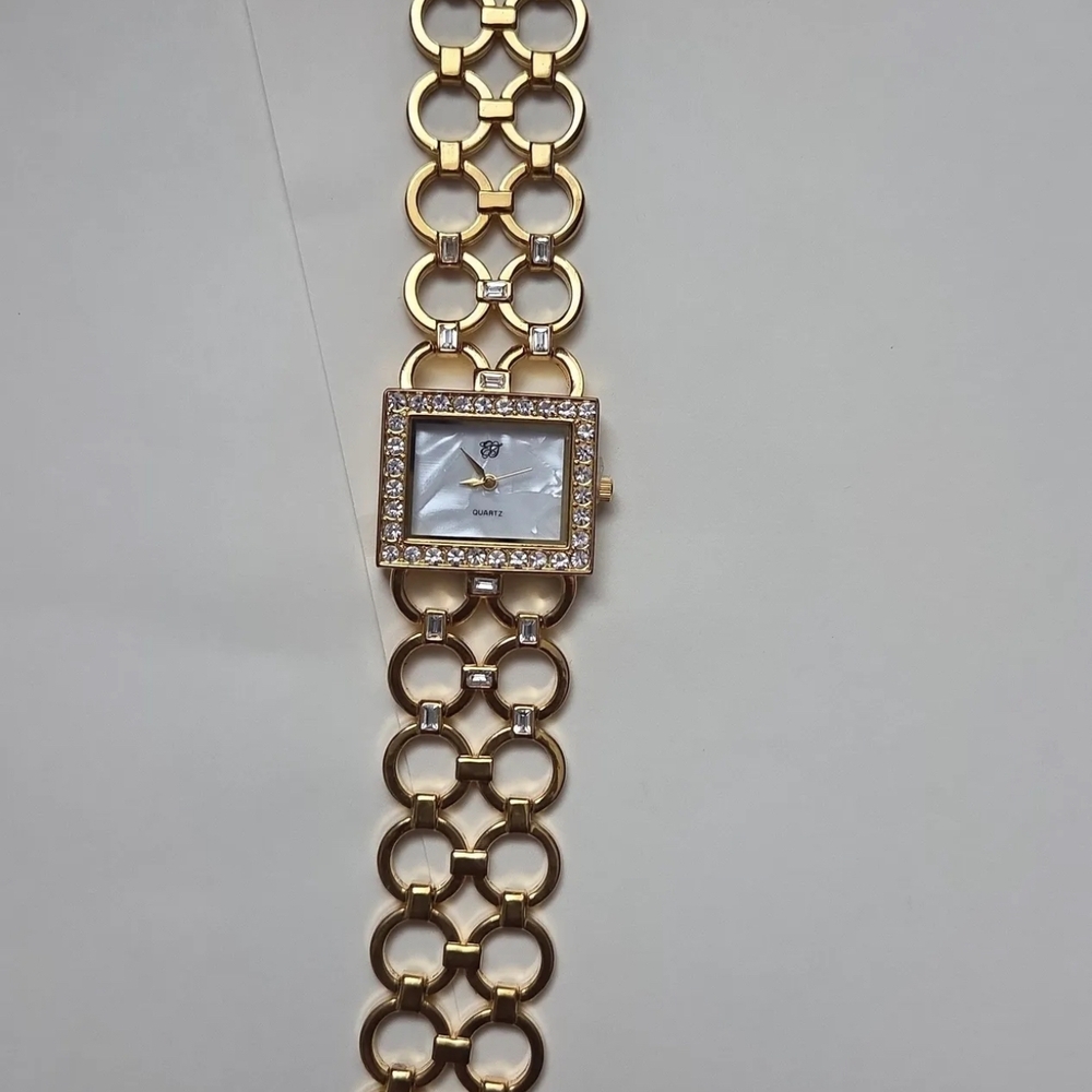 Elegant Gold Chain Bracelet Watch